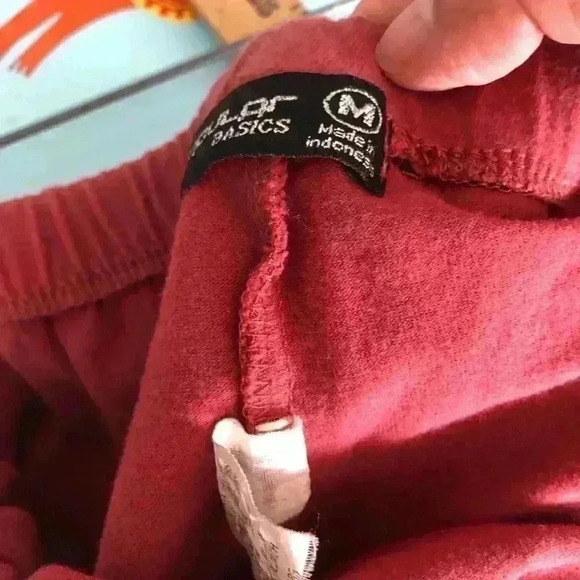 Popular Basics short shorts Juniors Medium - Picture 3 of 5